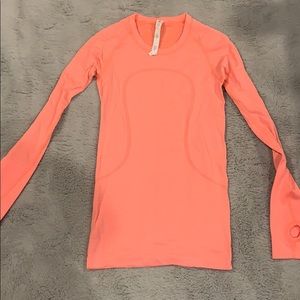 Lulu lemon shirt